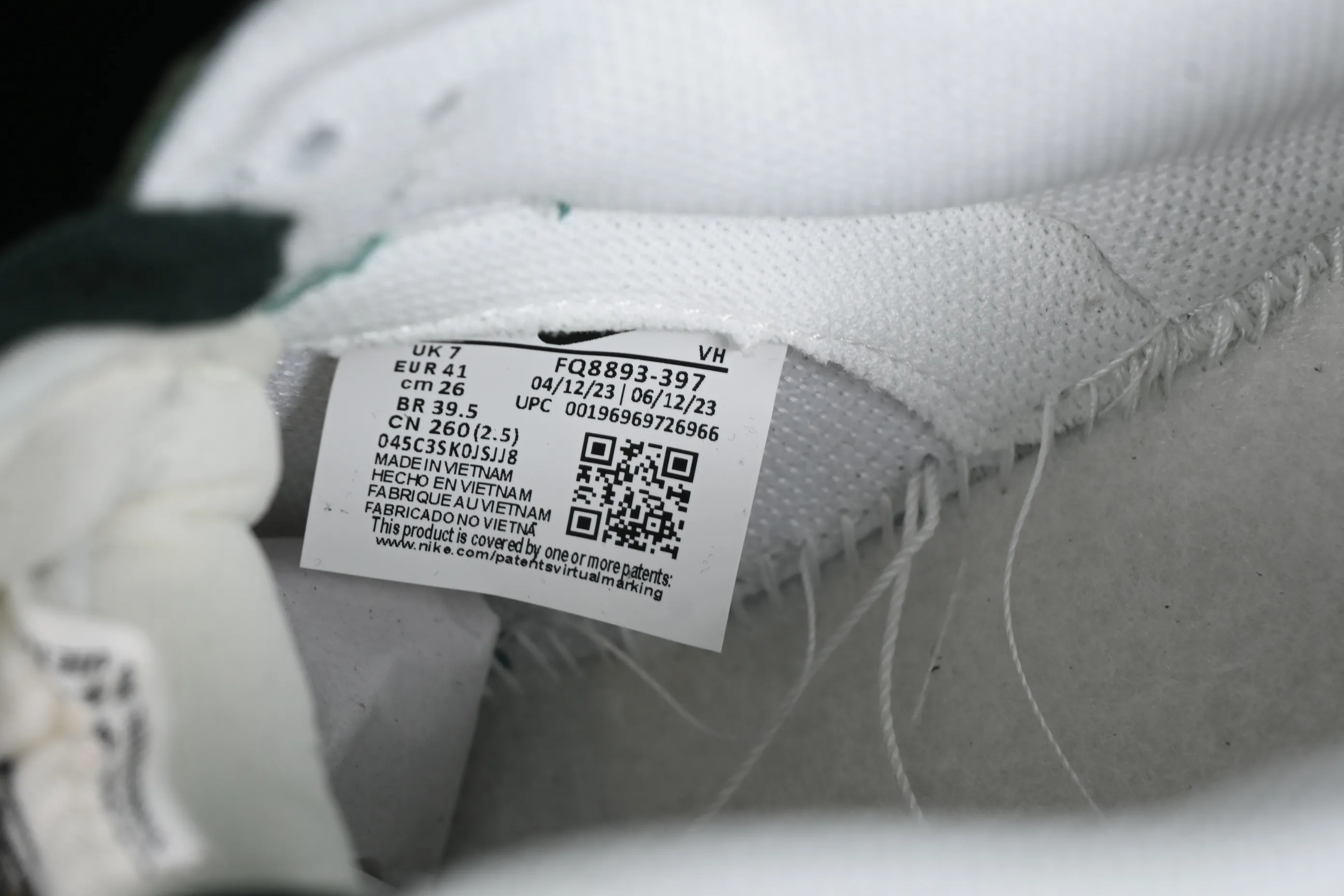 All categories Nk SB Dunk series Nk SB Dunk Low low-top sneakers Nk Dunk Low "Green Snake" white-green snake pattern SB low-top casual sports skateboard shoes FQ8893-397